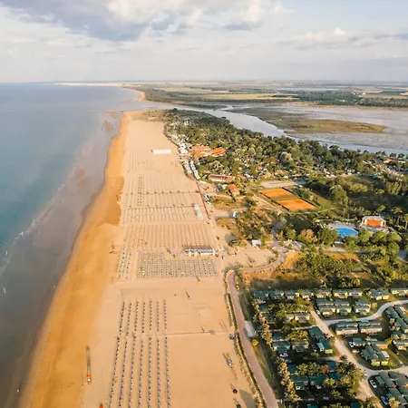 For Your Getaway Near The Beach-beahost Апартаменты *